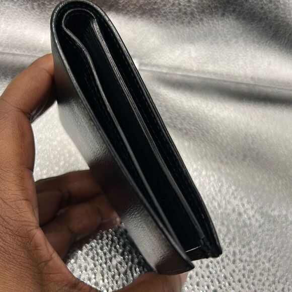 Salvatore Ferragamo Bifold Cardholder Wallet Solid Black Minimalist Classic - Picture 10 of 11